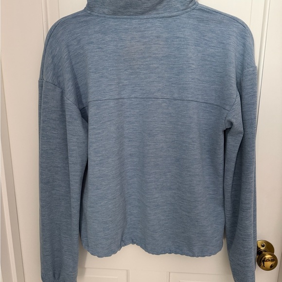 Avalanche Women's Light Blue Cropped Pullover - Picture 3 of 5